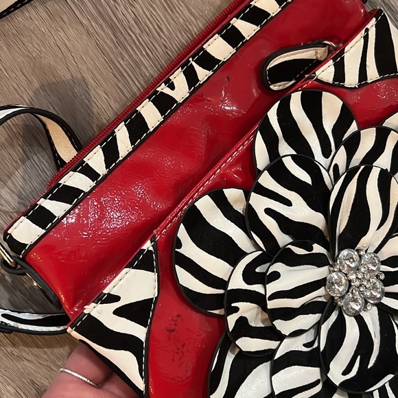 Stunning red & zebra print purse! - Picture 7 of 7